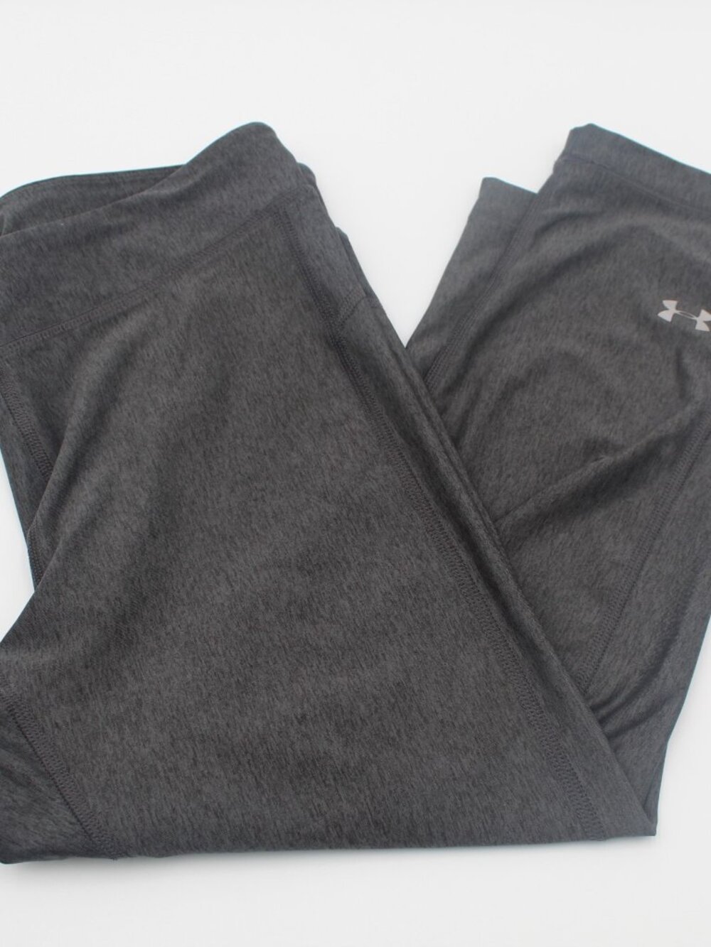 Under Armour 1279728 Running Form Fit Gray Capri 3/4 Leggings Yoga Pants Small